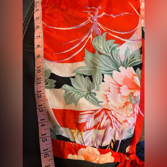 Vintage late 1950s Hawaiian peddle pusher tie shorts. Women’s small. - Picture 8 of 9